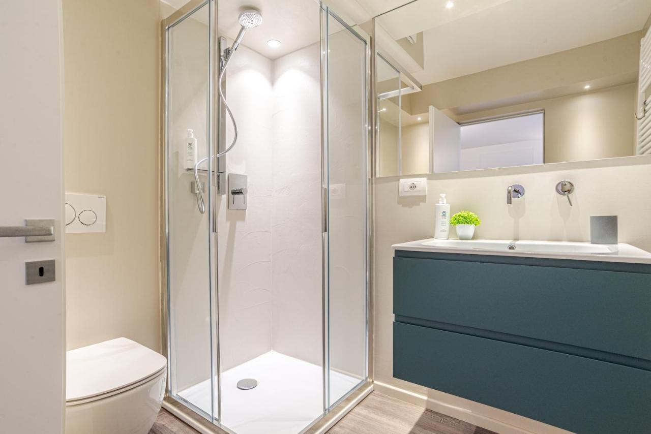 Suite Brunate - By MyhomeinCôme Esterno foto